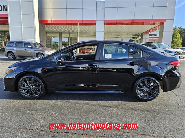 2025 Toyota Corolla SE photo 4