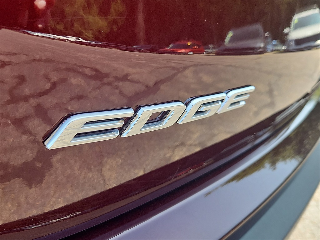 2020 Ford Edge SEL photo 27