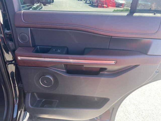 2024 Ford Expedition Limited photo 3
