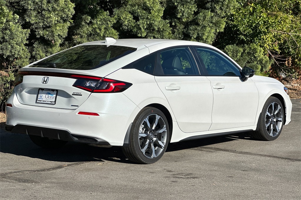 2025 Honda Civic Hybrid Sport Touring photo 4