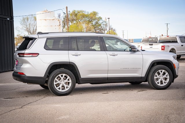 2023 Jeep Grand Cherokee Limited photo 7