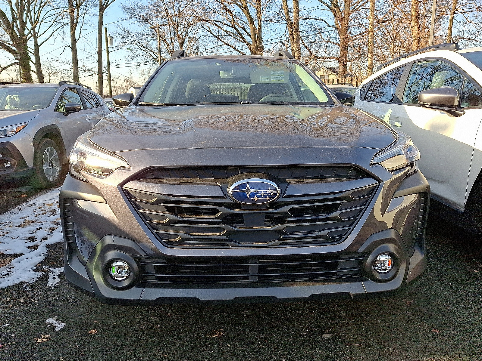 2025 Subaru Outback Premium photo 2