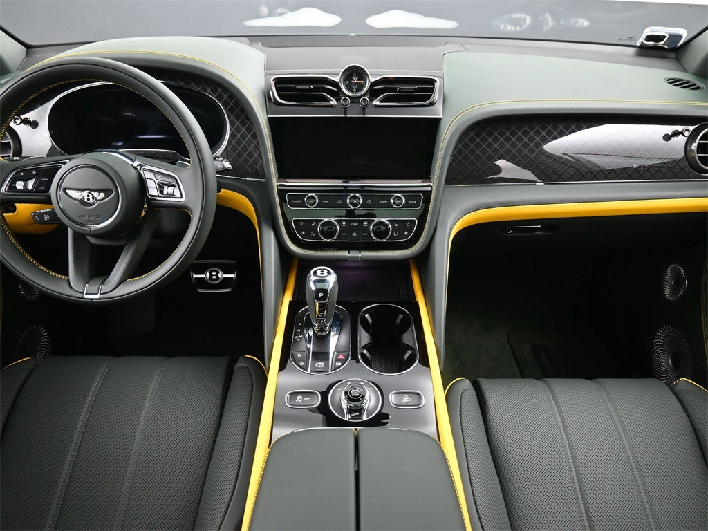 2025 Bentley Bentayga S photo 4