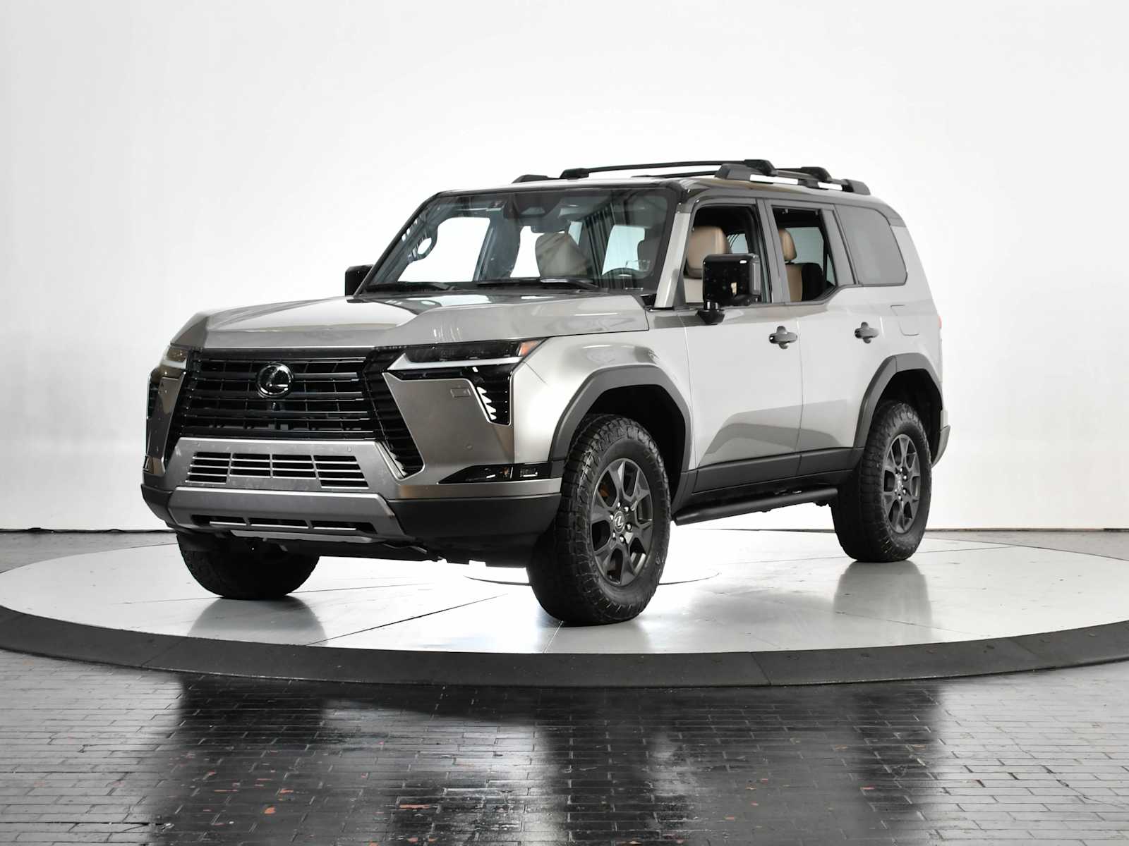 2024 Lexus GX Overtrail's photo