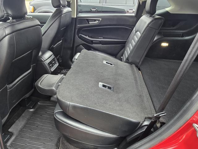 2018 Ford Edge SEL photo 24