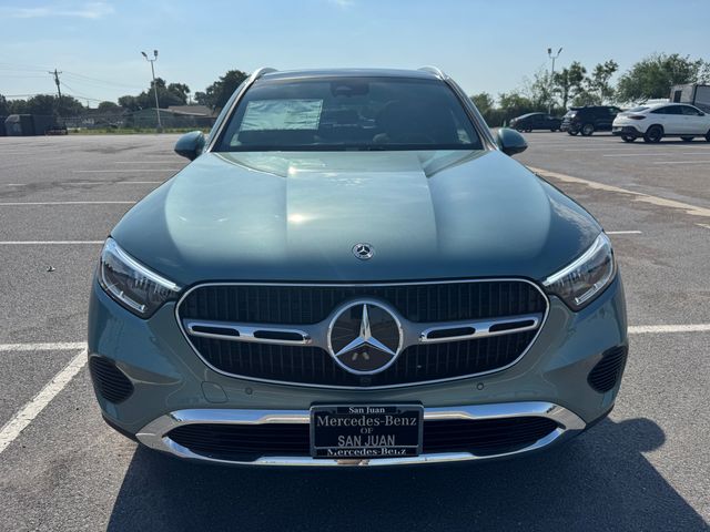2025 Mercedes Benz GLC 300 photo 12