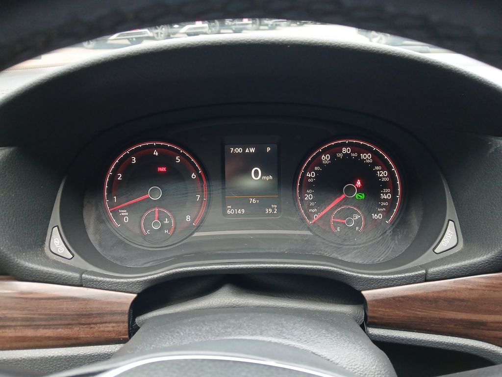 2020 Volkswagen Passat 2.0T SEL photo 15