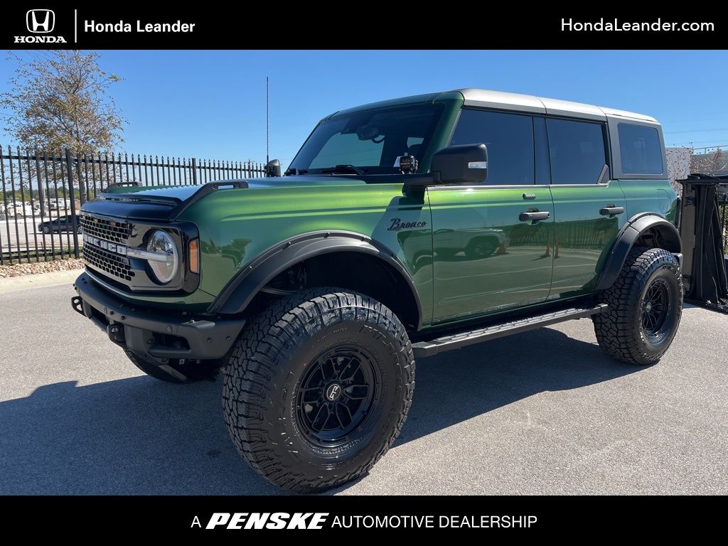 2023 Ford Bronco 4-Door Wildtrak's photo