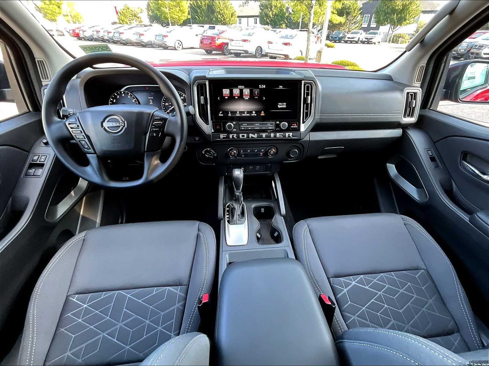 2025 Nissan Frontier SV photo 21