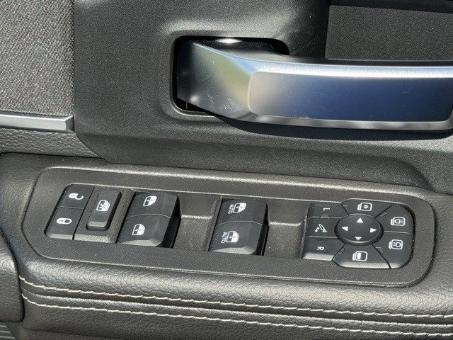 2026 Ram 2500 Big Horn photo 9
