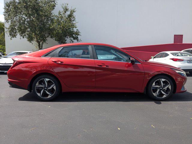 2025 Hyundai Elantra Limited photo 4