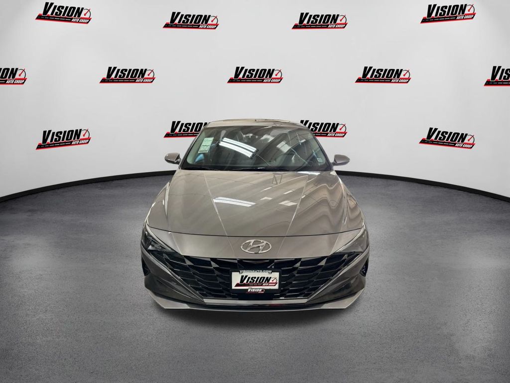 2023 Hyundai Elantra Hybrid Limited photo 2