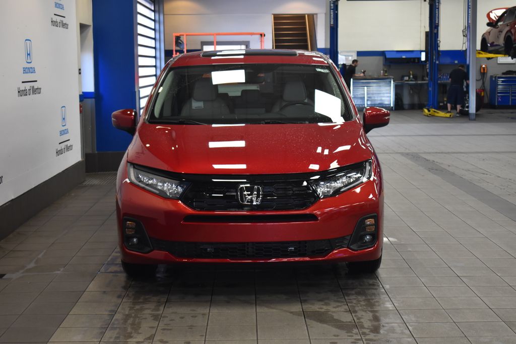 2026 Honda Odyssey Touring photo 2