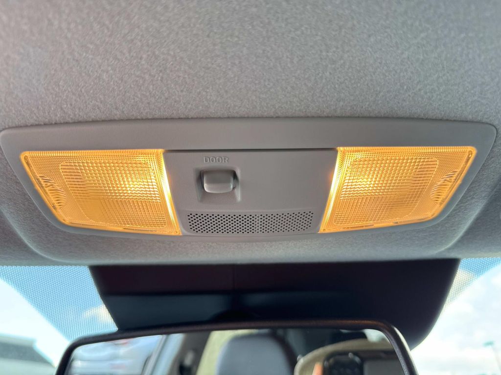2025 Mitsubishi Outlander Sport ES SE LE photo 35