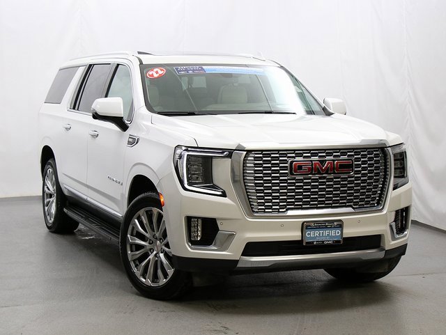 2022 GMC Yukon XL Denali's photo