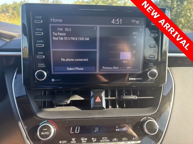 2021 Toyota Corolla LE photo 12