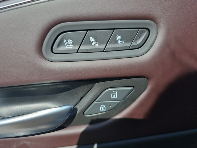 2023 Cadillac Escalade Sport Platinum photo 27