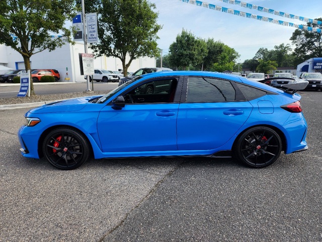 2024 Honda Civic Type R photo 2