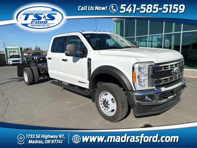 2023 Ford F-550 Super Duty Chassis Cab XLT's photo