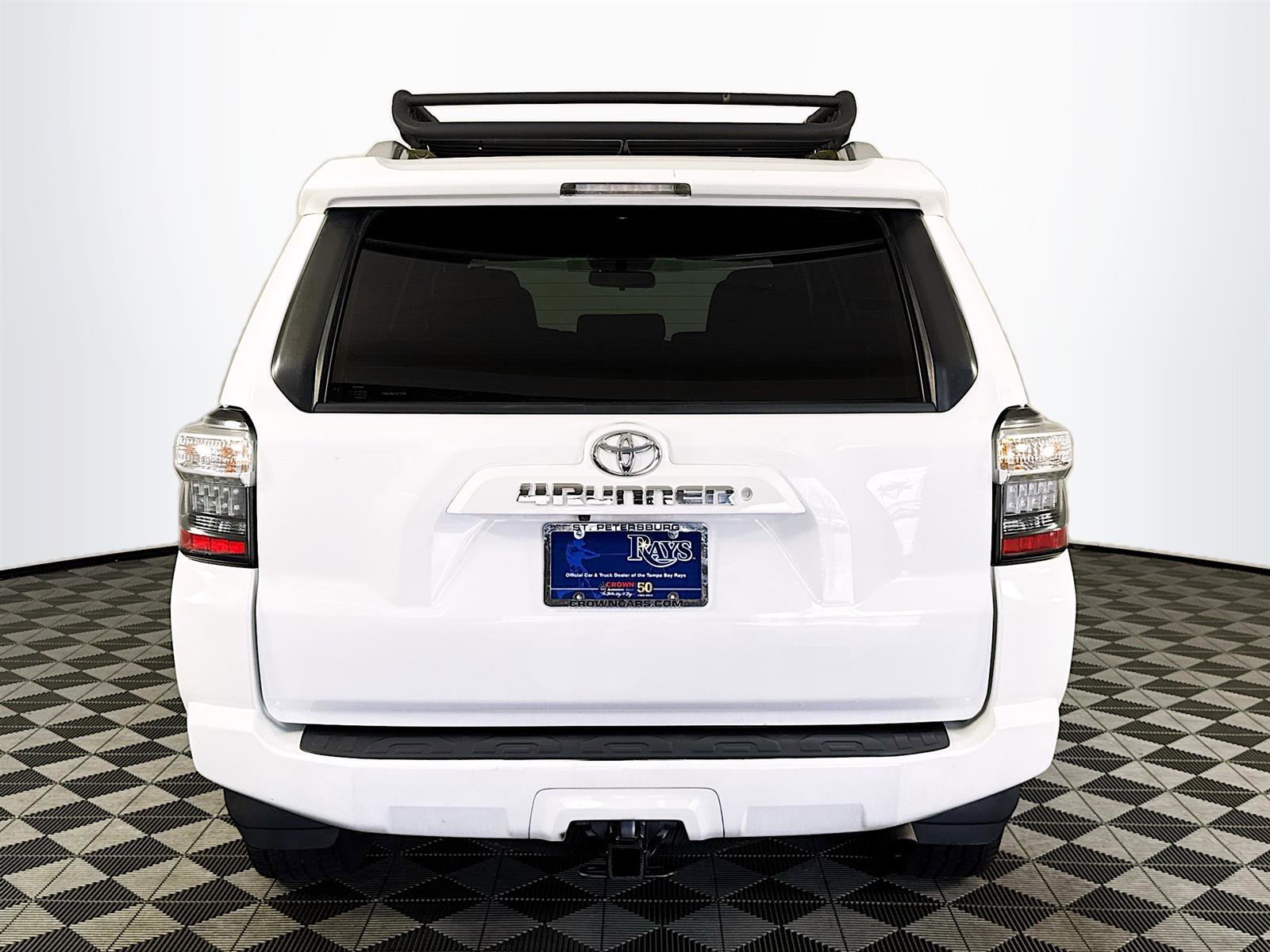 2015 Toyota 4Runner SR5 photo 5