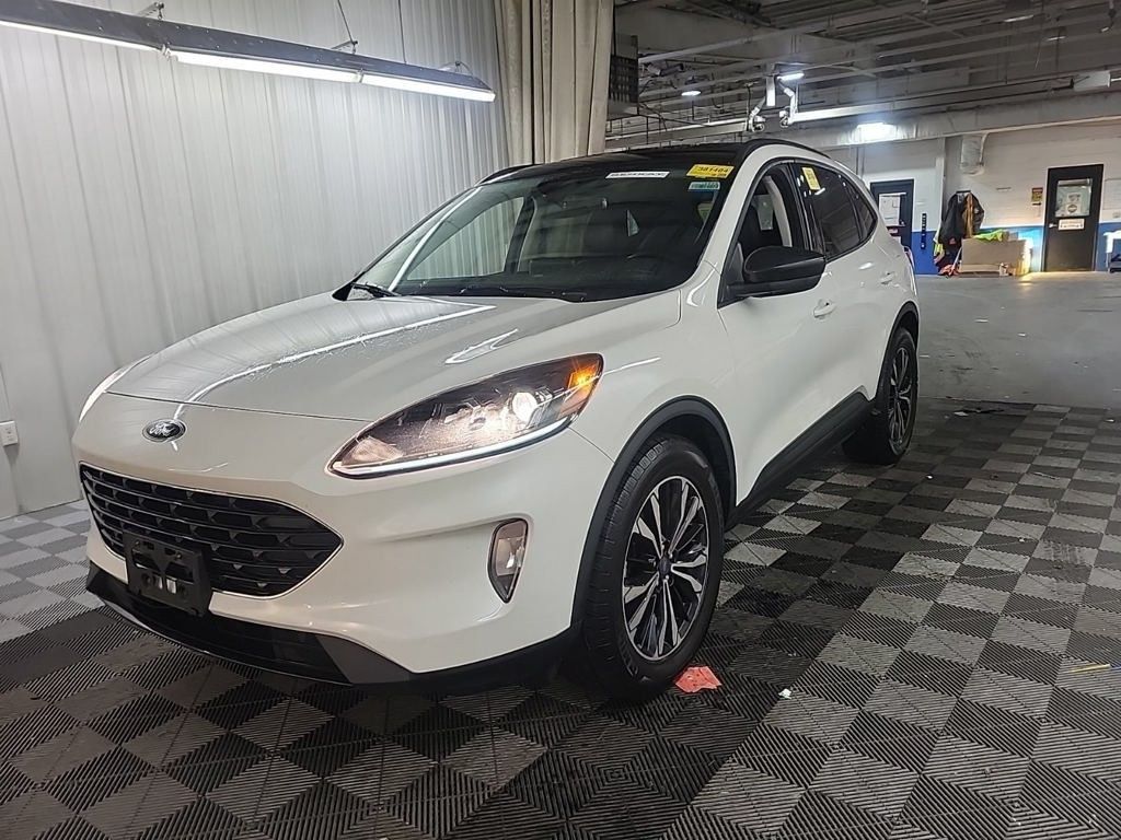 Used 2022 Ford Escape SEL with VIN 1FMCU9H91NUB35380 for sale in Marion, IA