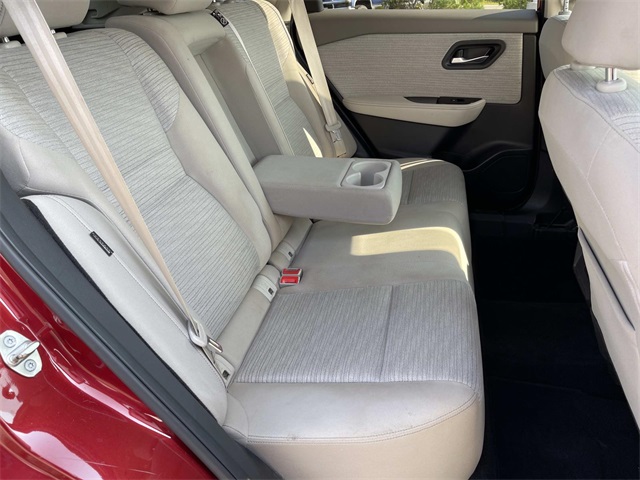 2021 Nissan Rogue SV photo 17