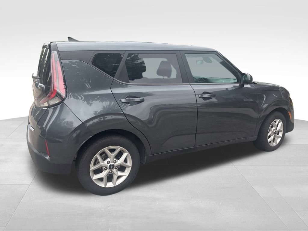 2023 Kia Soul LX photo 15