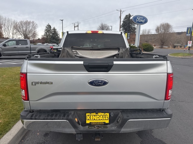 2017 Ford F-150 XLT photo 4