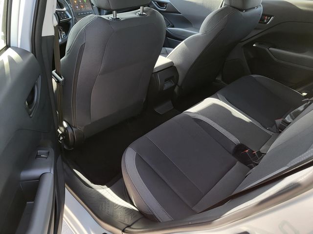 2025 Subaru Impreza Base photo 4