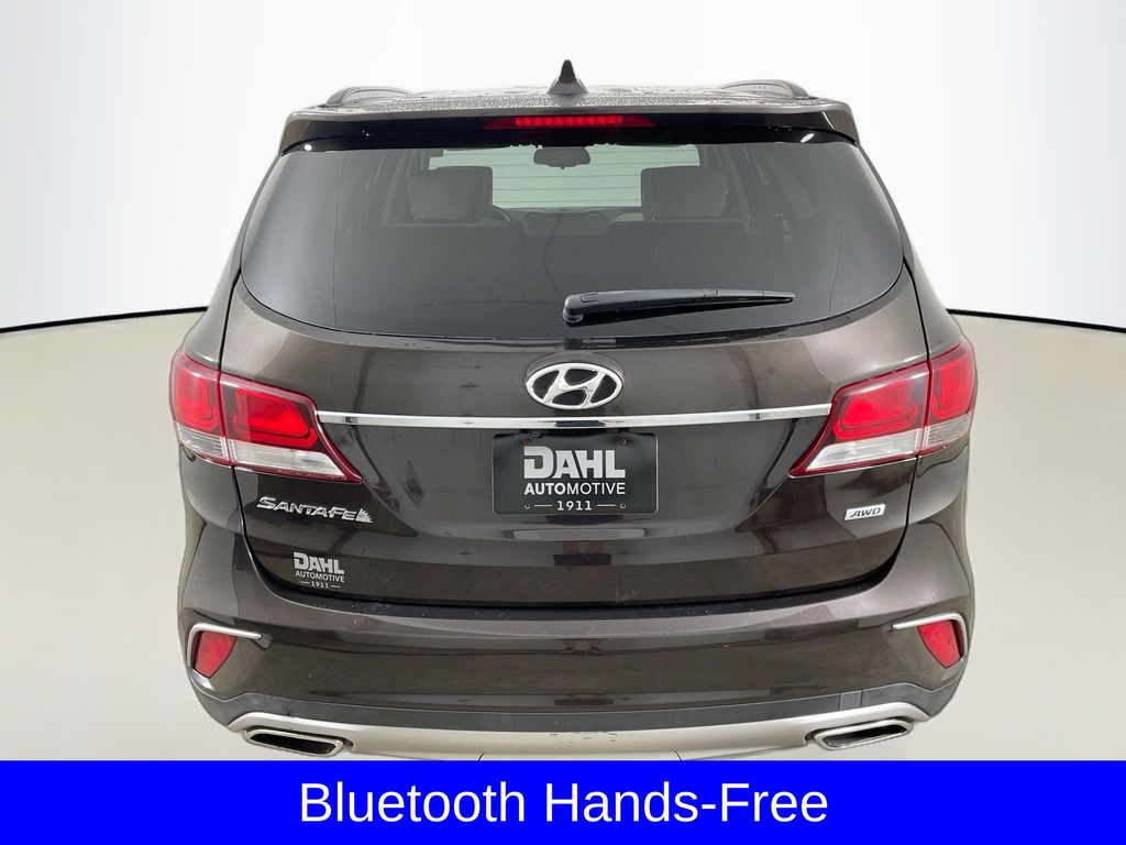 2017 Hyundai Santa Fe SE photo 6