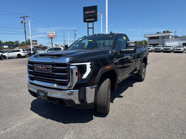 2025 Gmc Sierra 3500 HD SLE photo 3
