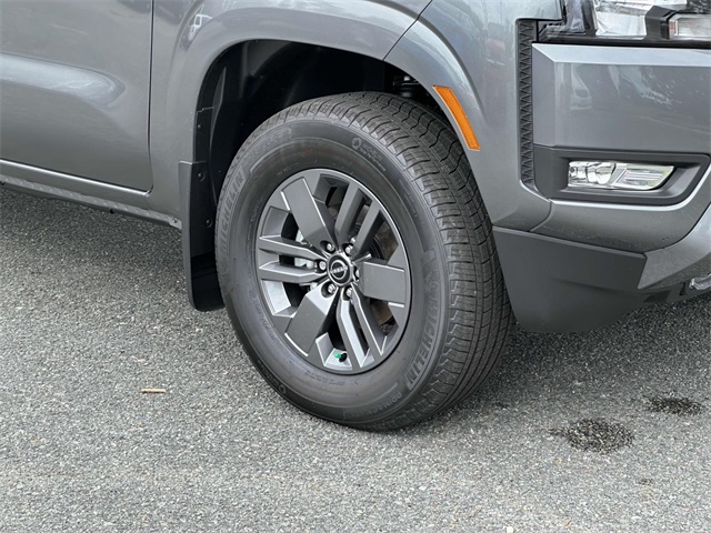 2025 Nissan Frontier SV photo 7