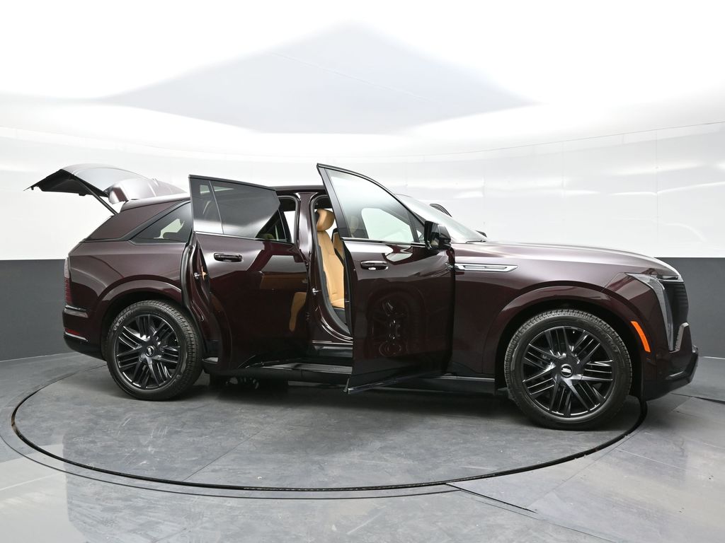 2025 Cadillac Escalade IQ Sport photo 38