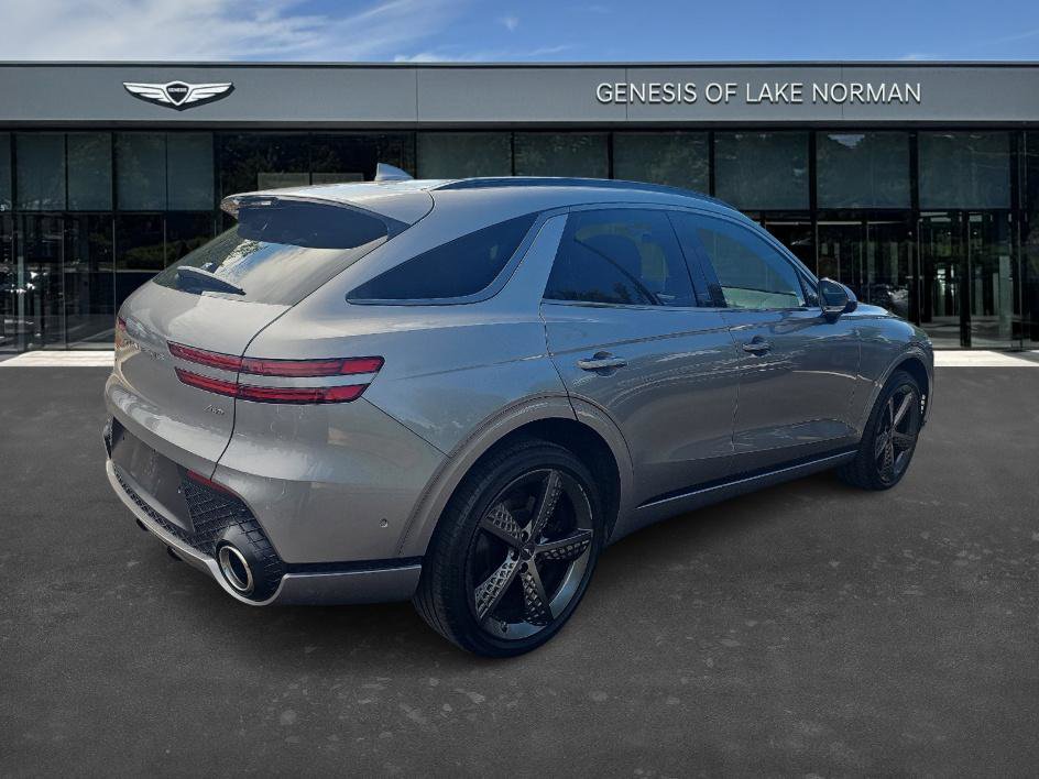 2023 Genesis GV70 2.5T Sport photo 4