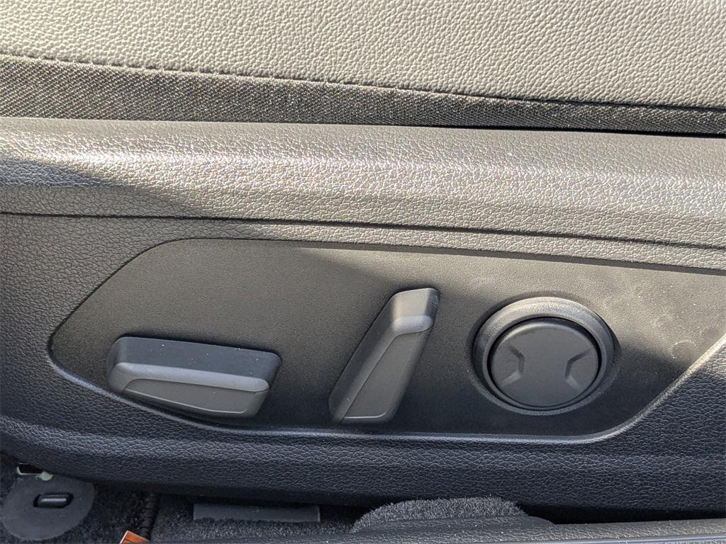 2025 Hyundai Sonata Hybrid Limited photo 19