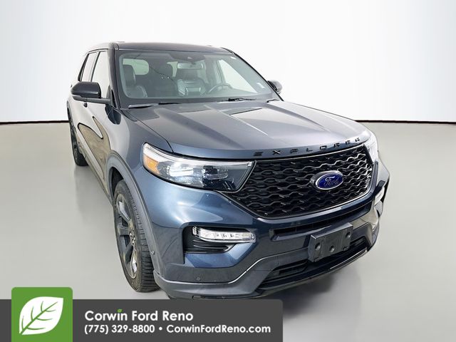 2022 Ford Explorer ST's photo