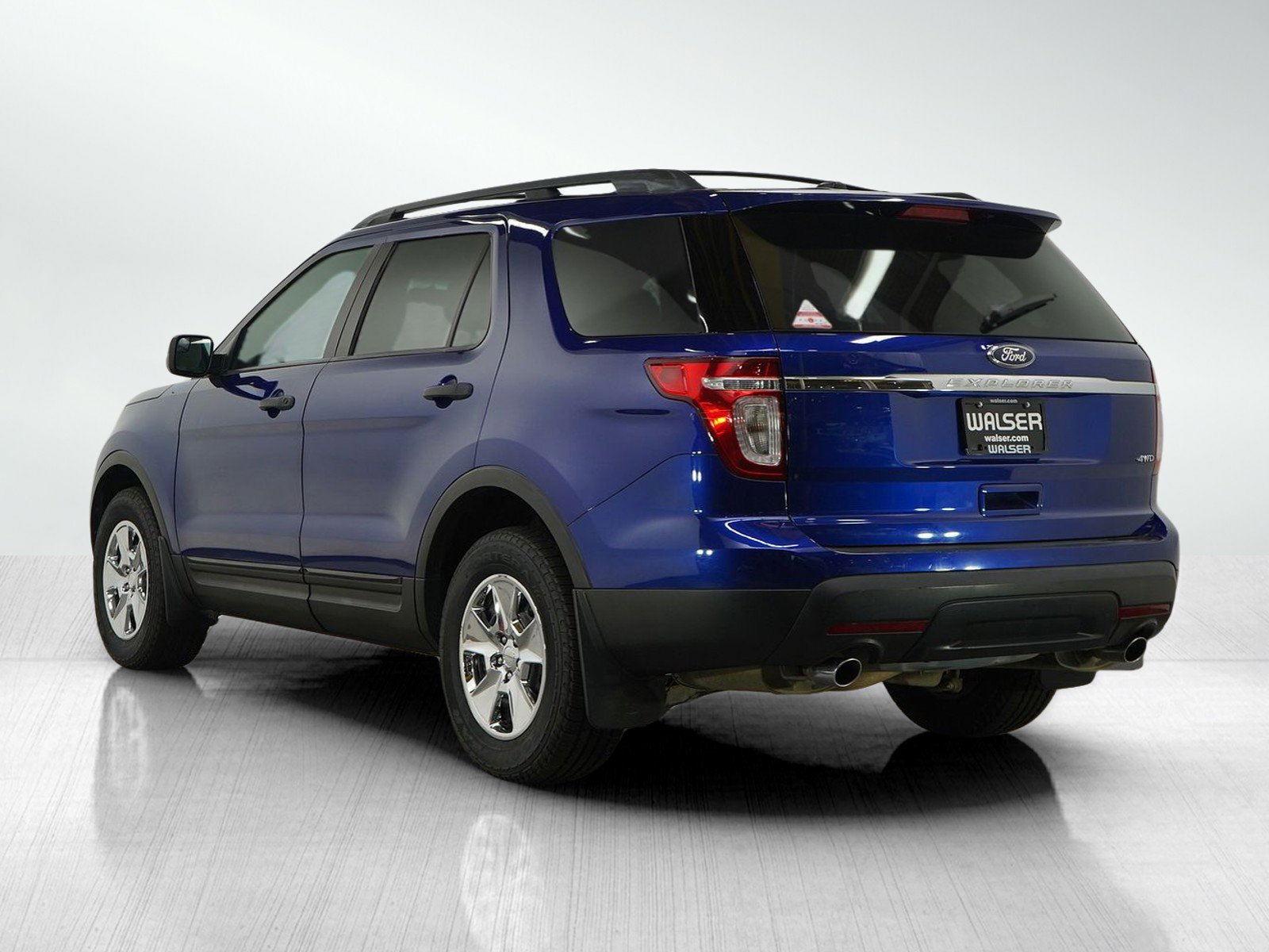 2013 Ford Explorer Base photo 3