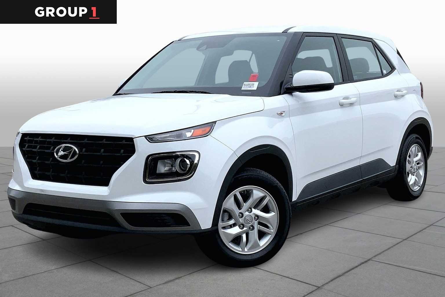 2022 Hyundai Venue SE's photo