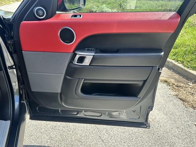 2019 Land Rover Range Rover Sport HST photo 18