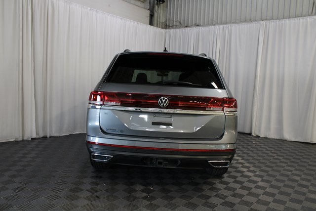 2024 Volkswagen Atlas SE Technology photo 3