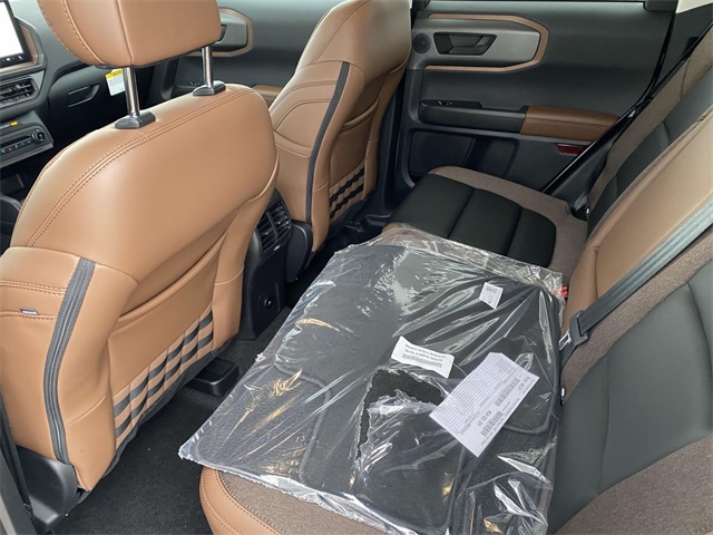 2025 Ford Bronco Sport Outer Banks photo 9