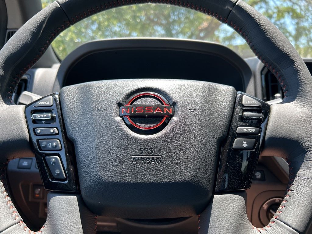 2025 Nissan Frontier PRO-4X photo 18