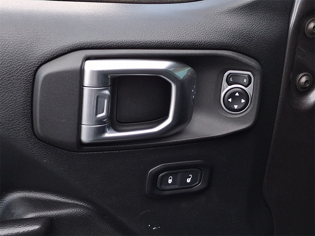 2021 Jeep Wrangler Unlimited Rubicon photo 12