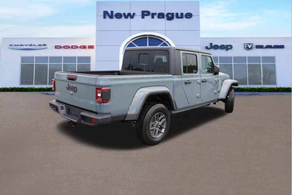 2025 Jeep Gladiator Sport photo 3