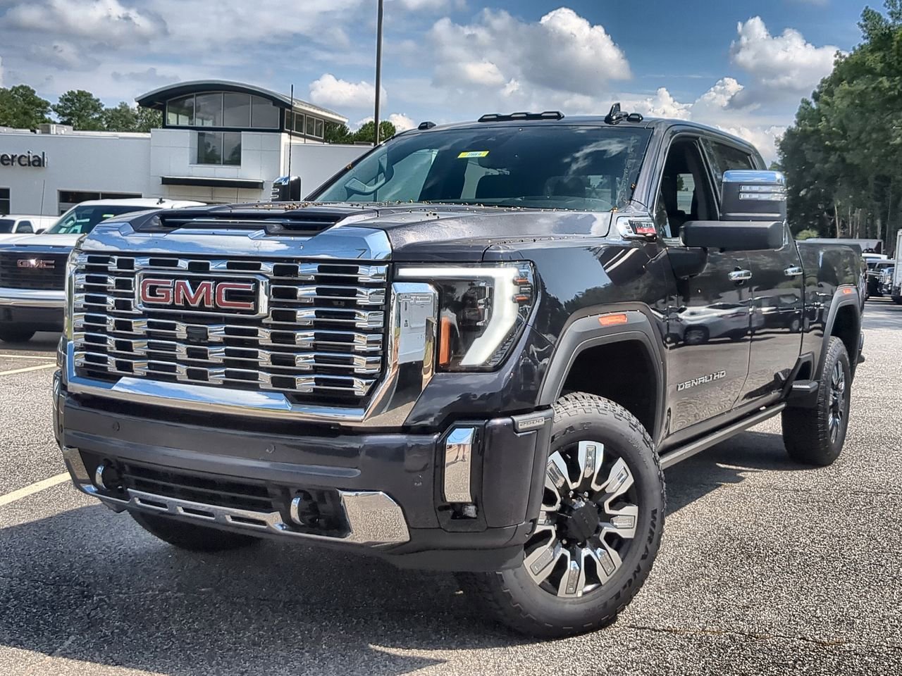 2025 GMC Sierra 2500HD Denali's photo