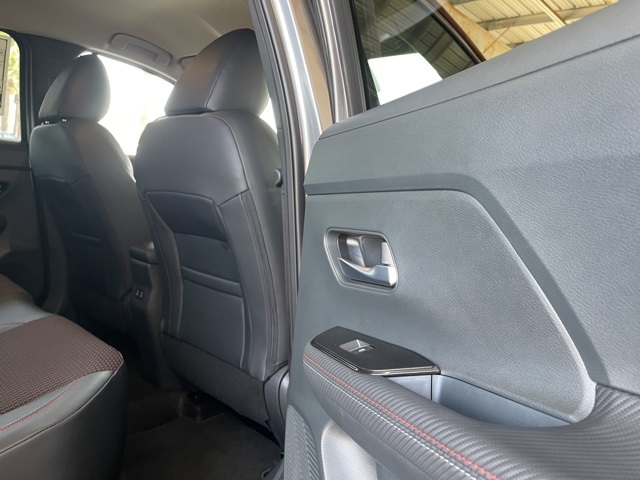 2025 Nissan Kicks SR photo 19