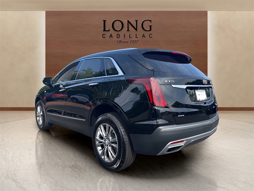 2022 Cadillac XT5 Premium Luxury photo 3