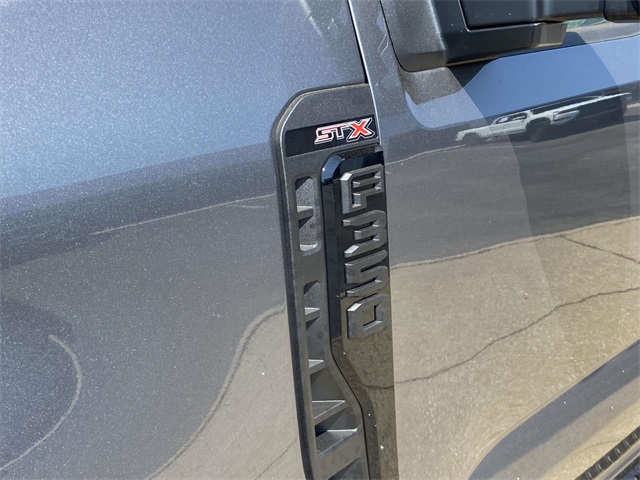 2026 Ford F-350 photo 12