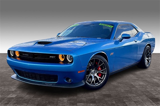 2015 Dodge Challenger SRT's photo