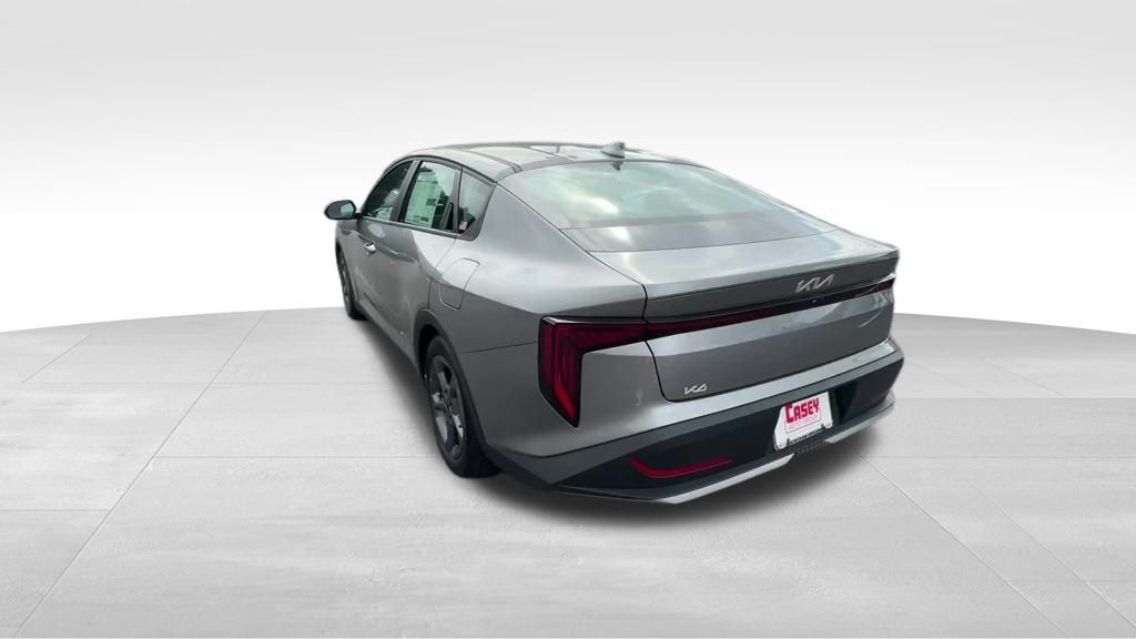 2025 Kia K4 LXS photo 3